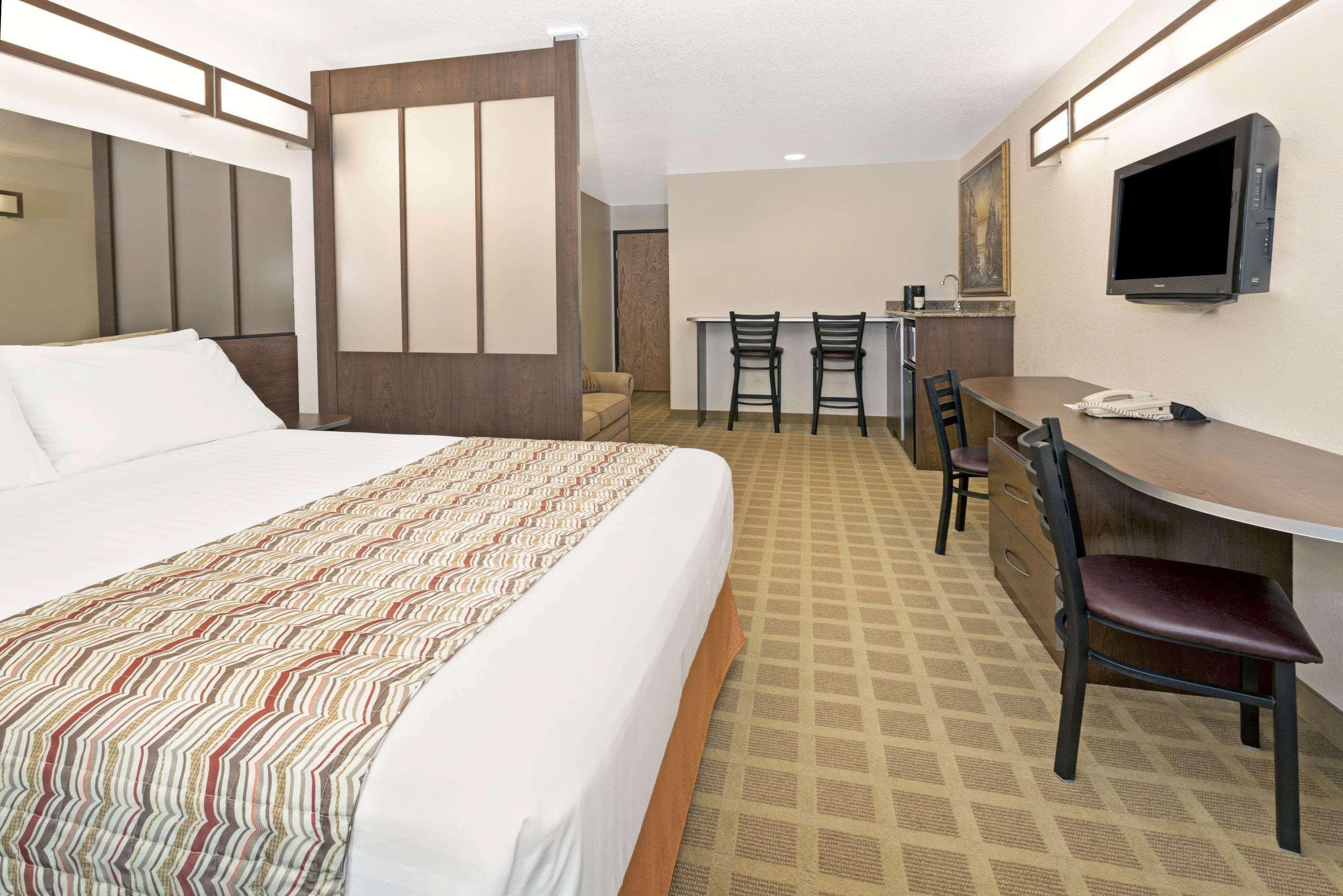 Microtel Inn & Suites Cheyenne Exterior foto
